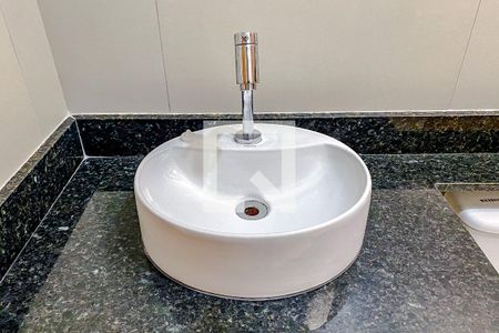 Casa à venda com 112m², 3 quartos e 2 vagasBanheiro da Suíte