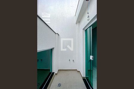 Casa à venda com 112m², 3 quartos e 2 vagasÁrea externa