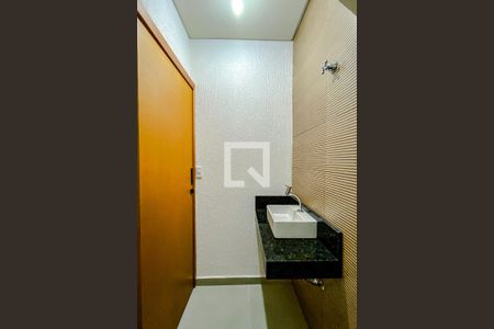 Casa à venda com 112m², 3 quartos e 2 vagasLavabo