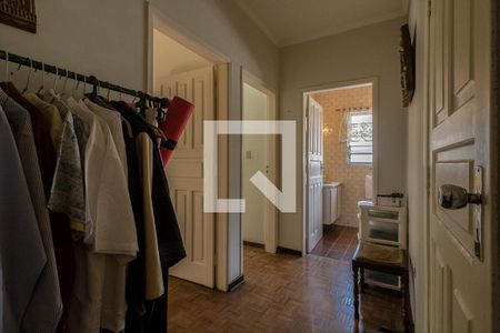 Casa à venda com 240m², 4 quartos e 2 vagashall íntimo