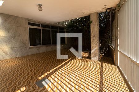 Casa à venda com 240m², 4 quartos e 2 vagasgaragem