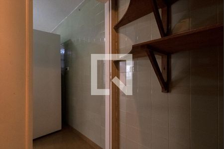 Casa à venda com 240m², 4 quartos e 2 vagasdespensa na área de serviço