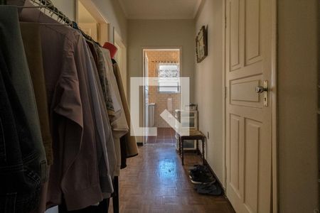 Casa à venda com 240m², 4 quartos e 2 vagashall íntimo