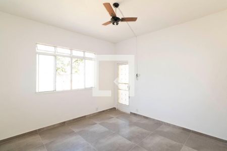 Sala de casa para alugar com 3 quartos, 80m² em Campo Grande, Rio de Janeiro