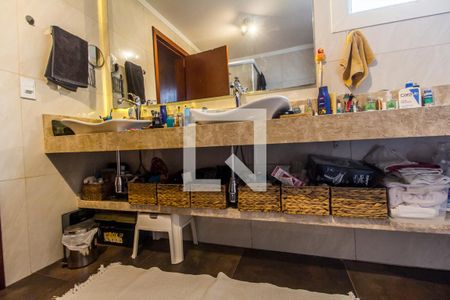 Casa de condomínio à venda com 300m², 4 quartos e 4 vagas Casa de condomínio à venda com 300m², 4 quartos e 4 vagasBanheiro da Suíte 1