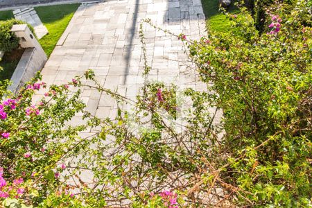 Casa de condomínio à venda com 300m², 4 quartos e 4 vagas Casa de condomínio à venda com 300m², 4 quartos e 4 vagasVista da Suíte