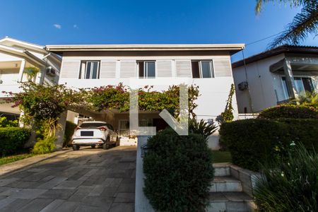 Casa de condomínio à venda com 300m², 4 quartos e 4 vagas Casa de condomínio à venda com 300m², 4 quartos e 4 vagasGaragem