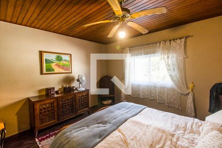 Casa de condomínio à venda com 300m², 4 quartos e 4 vagas Casa de condomínio à venda com 300m², 4 quartos e 4 vagasSuíte 1