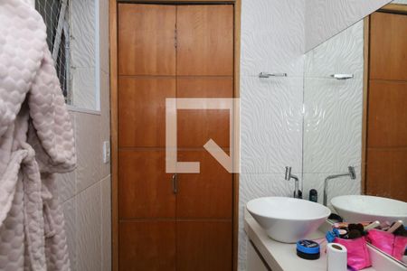 Casa para alugar com 250m², 3 quartos e 2 vagasBanheiro