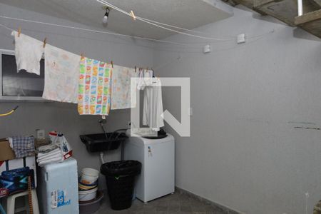 Casa para alugar com 250m², 3 quartos e 2 vagasÁrea de serviço 