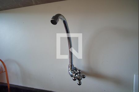 Casa à venda com 100m², 4 quartos e 6 vagasCozinha - Torneira