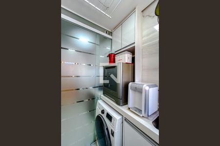 Apartamento à venda com 68m², 3 quartos e 1 vagaÁrea de Serviço