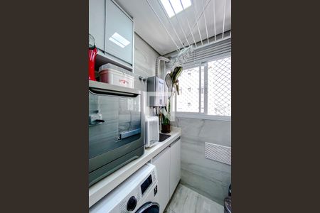 Apartamento à venda com 68m², 3 quartos e 1 vagaÁrea de Serviço