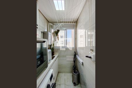 Apartamento à venda com 68m², 3 quartos e 1 vagaÁrea de Serviço