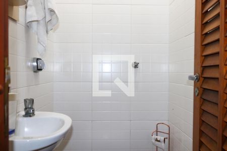 Casa à venda com 184m², 4 quartos e 3 vagasBanheiro de Serviço