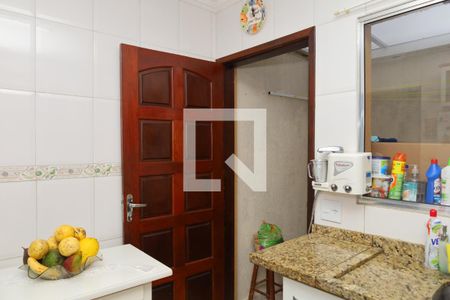 Casa de condomínio à venda com 65m², 2 quartos e 1 vagaCozinha