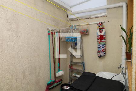 Casa de condomínio à venda com 65m², 2 quartos e 1 vagaÁrea de Serviço