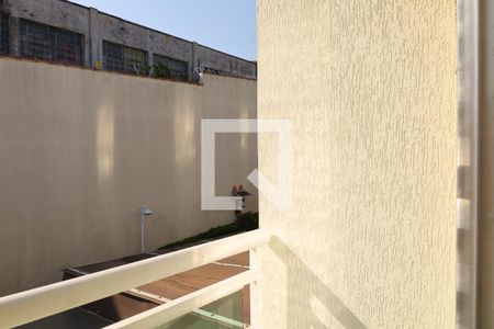 Casa de condomínio à venda com 65m², 2 quartos e 1 vagaVaranda