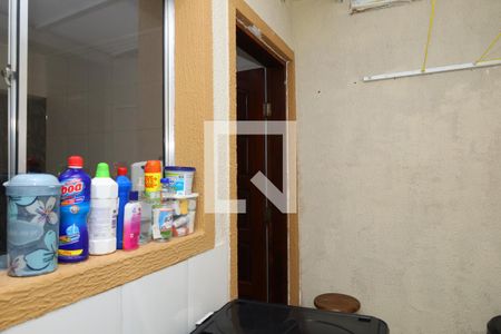 Casa de condomínio à venda com 65m², 2 quartos e 1 vagaÁrea de Serviço