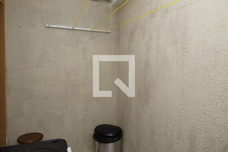 Casa de condomínio à venda com 65m², 2 quartos e 1 vagaÁrea de Serviço