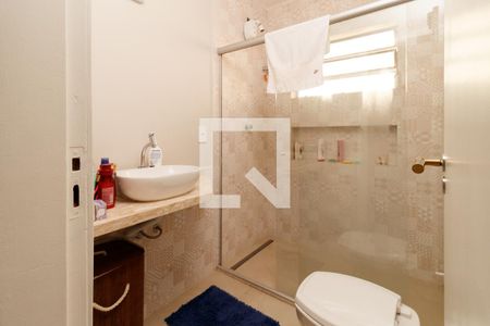 Casa à venda com 180m², 3 quartos e 2 vagas Casa à venda com 180m², 3 quartos e 2 vagasBanheiro 1