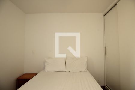 Quarto 1 de apartamento para alugar com 2 quartos, 50m² em Morumbi, São Paulo