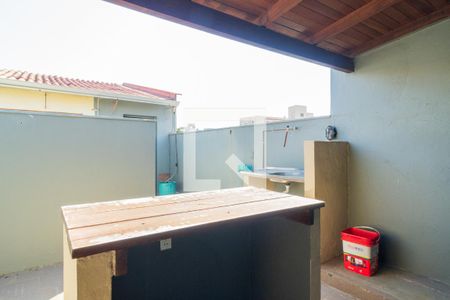 Casa à venda com 300m², 4 quartos e 1 vaga Casa à venda com 300m², 4 quartos e 1 vagaTerraço