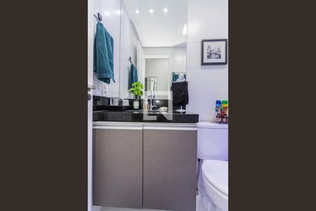 Apartamento à venda com 45m², 2 quartos e 1 vaga Apartamento à venda com 45m², 2 quartos e 1 vagaBanheiro