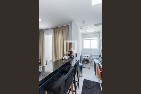 Apartamento à venda com 45m², 2 quartos e 1 vaga Apartamento à venda com 45m², 2 quartos e 1 vagaCozinha e Área de Serviço
