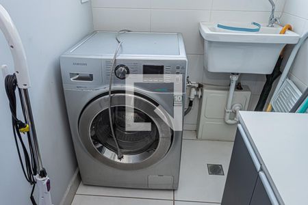 Apartamento à venda com 45m², 2 quartos e 1 vaga Apartamento à venda com 45m², 2 quartos e 1 vagaCozinha e Área de Serviço