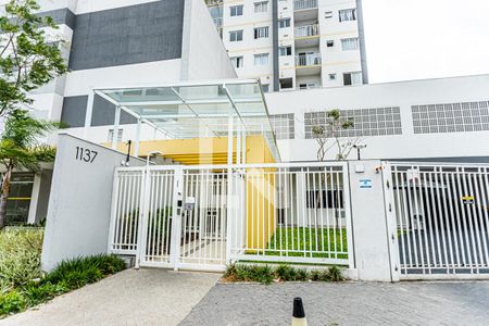 Apartamento à venda com 45m², 2 quartos e 1 vaga Apartamento à venda com 45m², 2 quartos e 1 vagaFachada