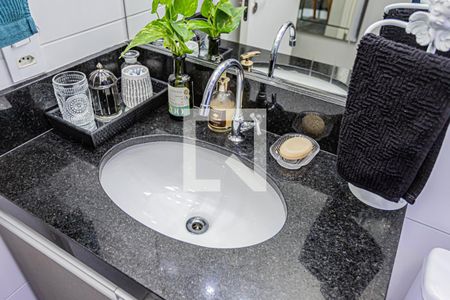 Apartamento à venda com 45m², 2 quartos e 1 vaga Apartamento à venda com 45m², 2 quartos e 1 vagaBanheiro