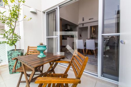 Apartamento à venda com 92m², 2 quartos e 2 vagas Apartamento à venda com 92m², 2 quartos e 2 vagasVaranda