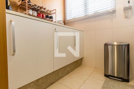 Apartamento à venda com 92m², 2 quartos e 2 vagas Apartamento à venda com 92m², 2 quartos e 2 vagasÁrea de Serviço