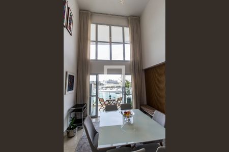 Apartamento à venda com 92m², 2 quartos e 2 vagas Apartamento à venda com 92m², 2 quartos e 2 vagasDetalhe Sala