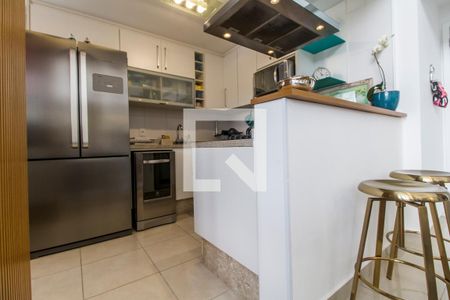 Apartamento à venda com 92m², 2 quartos e 2 vagas Apartamento à venda com 92m², 2 quartos e 2 vagasCozinha