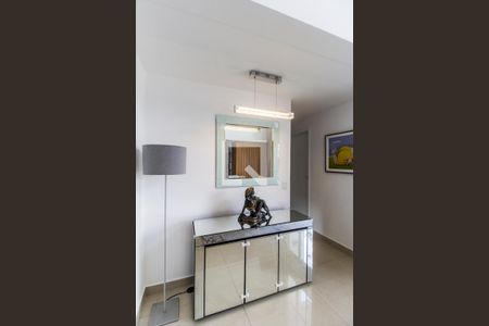 Apartamento à venda com 92m², 2 quartos e 2 vagas Apartamento à venda com 92m², 2 quartos e 2 vagasDetalhe Sala