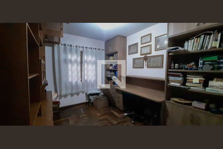 Casa para alugar com 380m², 4 quartos e 4 vagas Casa para alugar com 380m², 4 quartos e 4 vagasEscritório