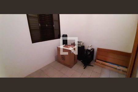 Casa para alugar com 380m², 4 quartos e 4 vagas Casa para alugar com 380m², 4 quartos e 4 vagasSuíte 2