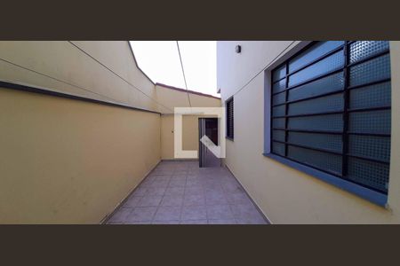 Casa para alugar com 380m², 4 quartos e 4 vagas Casa para alugar com 380m², 4 quartos e 4 vagasQuintal