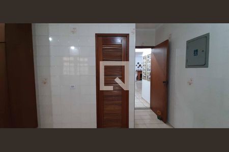 Casa para alugar com 380m², 4 quartos e 4 vagas Casa para alugar com 380m², 4 quartos e 4 vagasDispensa