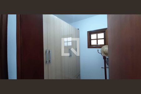 Casa para alugar com 380m², 4 quartos e 4 vagas Casa para alugar com 380m², 4 quartos e 4 vagasCloset