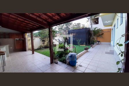 Casa para alugar com 380m², 4 quartos e 4 vagas Casa para alugar com 380m², 4 quartos e 4 vagasJardim