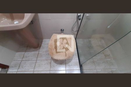 Casa para alugar com 380m², 4 quartos e 4 vagas Casa para alugar com 380m², 4 quartos e 4 vagasBanheiro Social