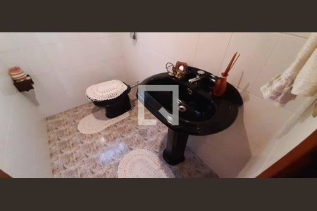 Casa para alugar com 380m², 4 quartos e 4 vagas Casa para alugar com 380m², 4 quartos e 4 vagasLavabo