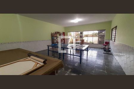 Casa para alugar com 380m², 4 quartos e 4 vagas Casa para alugar com 380m², 4 quartos e 4 vagasSalão de Jogos