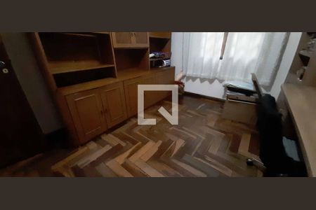 Casa para alugar com 380m², 4 quartos e 4 vagas Casa para alugar com 380m², 4 quartos e 4 vagasEscritório