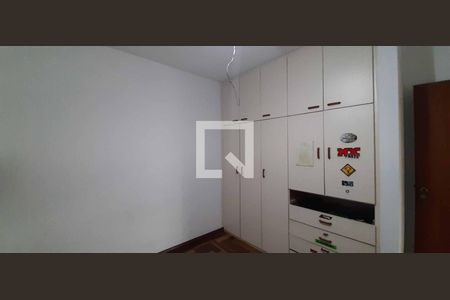 Casa para alugar com 380m², 4 quartos e 4 vagas Casa para alugar com 380m², 4 quartos e 4 vagasQuarto 2