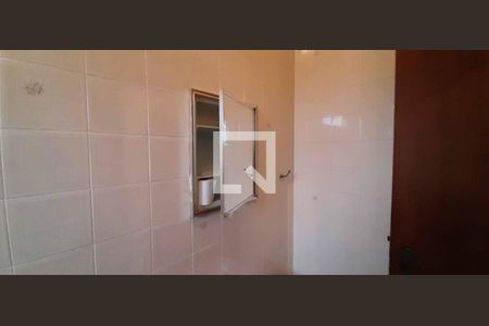 Casa para alugar com 380m², 4 quartos e 4 vagas Casa para alugar com 380m², 4 quartos e 4 vagasBanheiro da Suíte 2