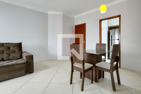 Sala de apartamento para alugar com 2 quartos, 66m² em Vila Tupi, Praia Grande